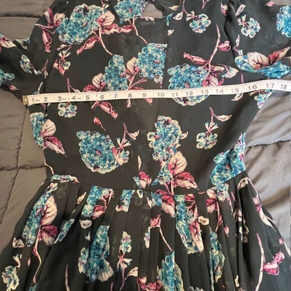 Kimchi Blue Nina Sheer Panel Dress Women's Gray Floral Aqua Pink Lined Size 4 - Picture 13 of 16